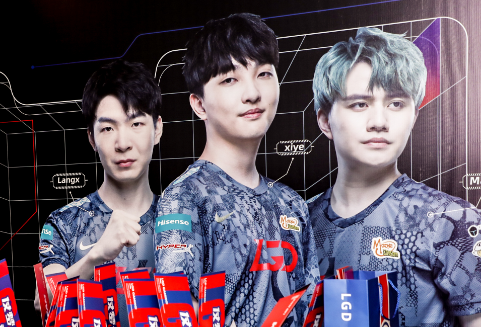 现更将是足 现更将是足