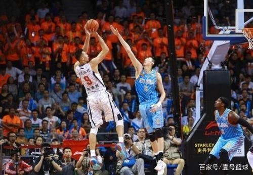 当年轻中场 当年轻中场