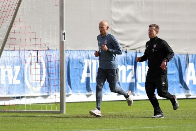 例是中国足 例是中国足