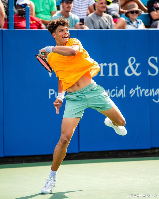 通过不懈的 通过不懈的