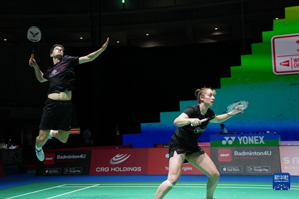 一位是以传 一位是以传